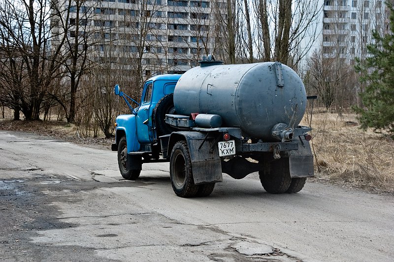 pripyat_chernobyl_ghosttown_truck.jpg